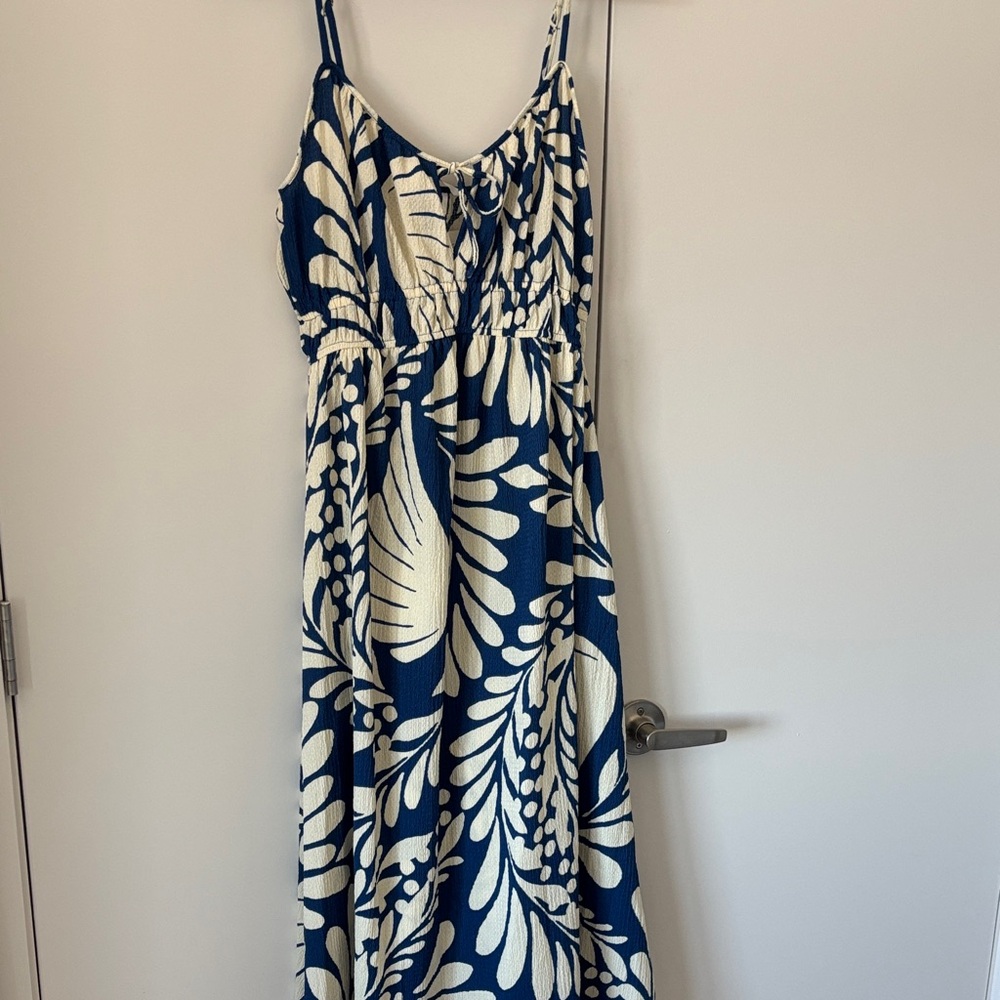 H&M Navy and Cream Leaf Print Midi Dress